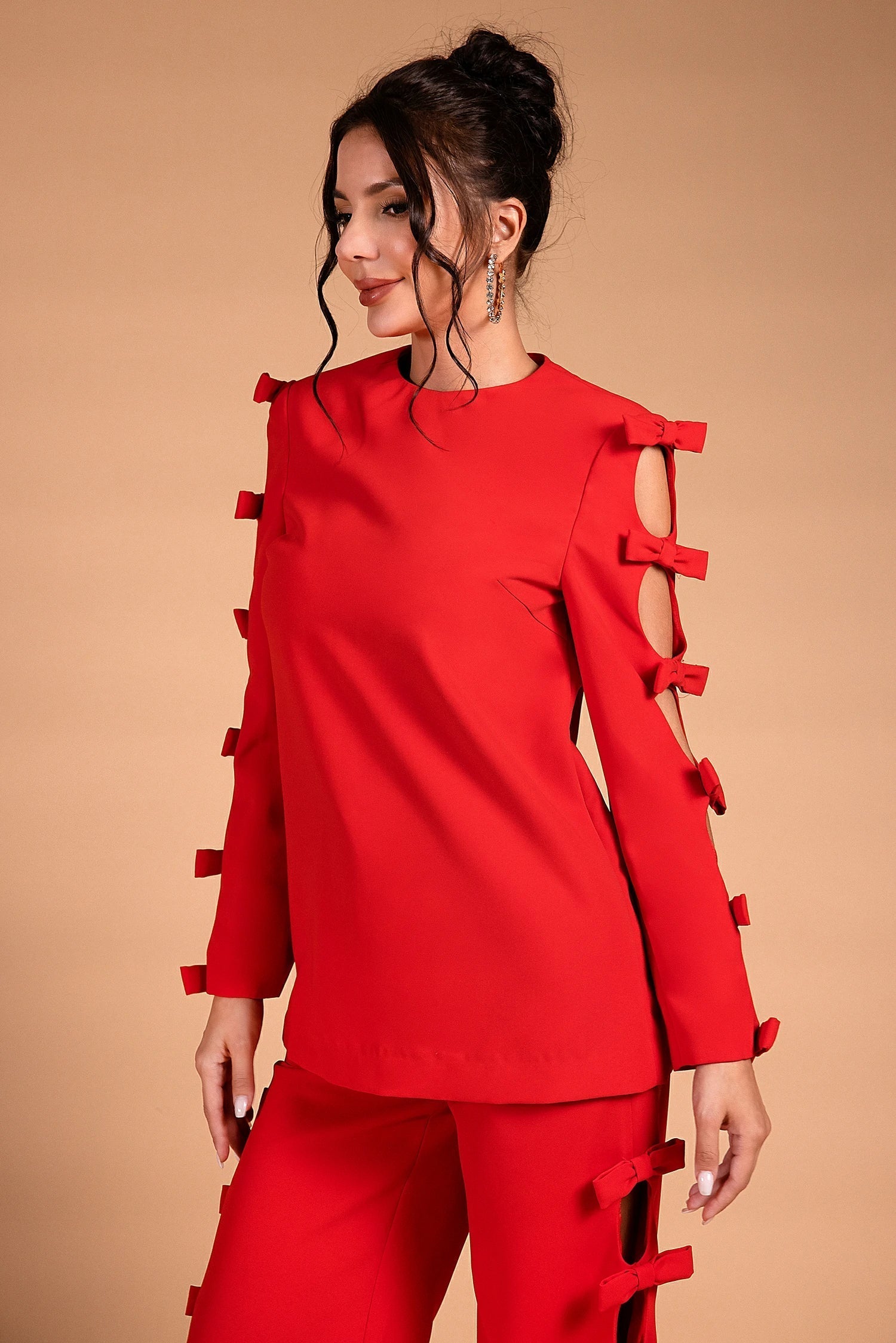 Fayanna Schmetterlings-Ausschnitt-Ensemble