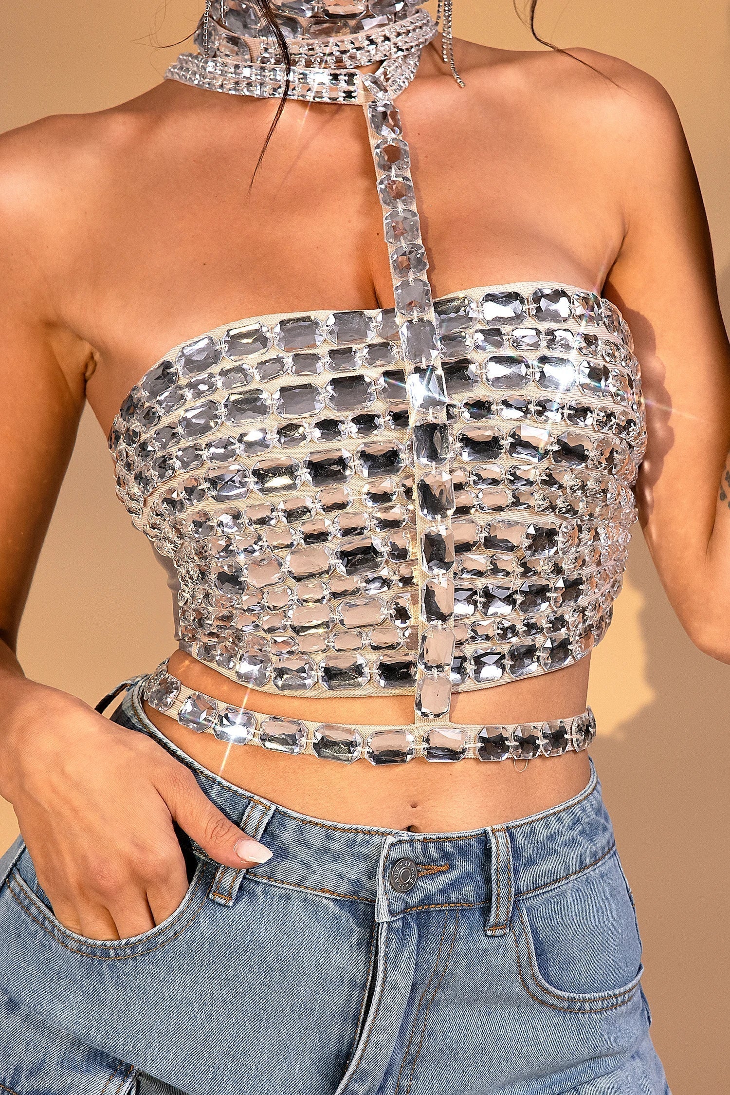 Haleh Neckholder-Minitop mit Kristallen