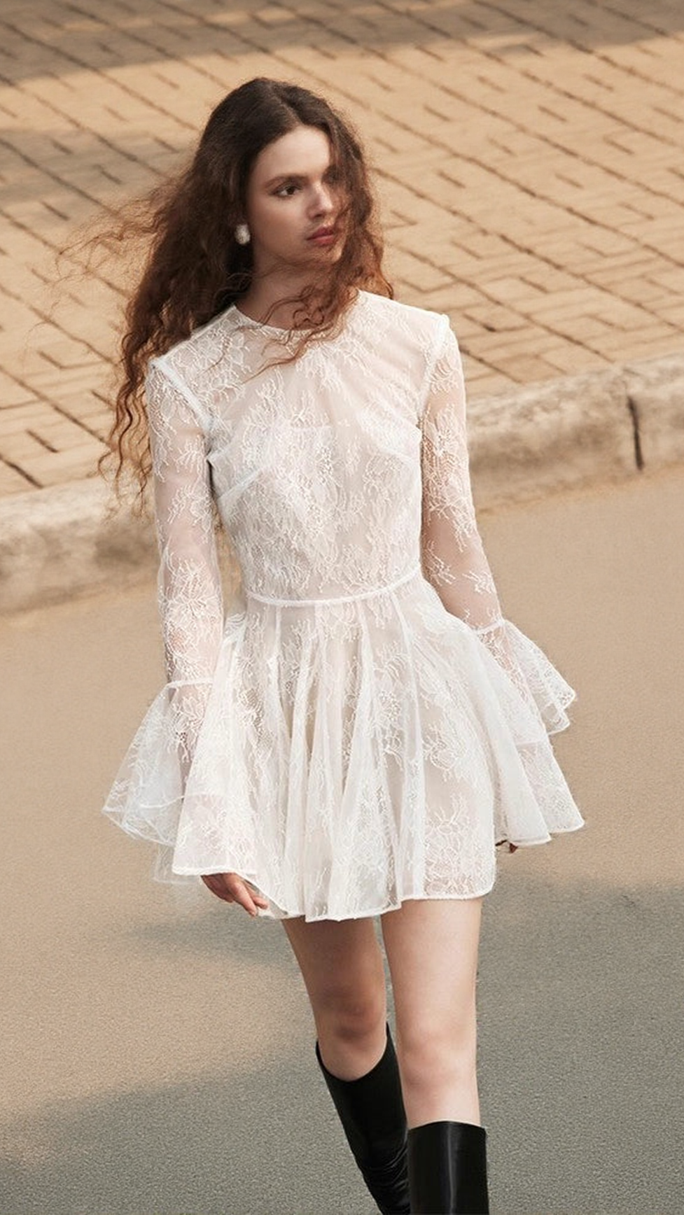 AIIZIE BBLYTHE TULLE LACE BACKLESS MINI DRESS IN WHITE - product image