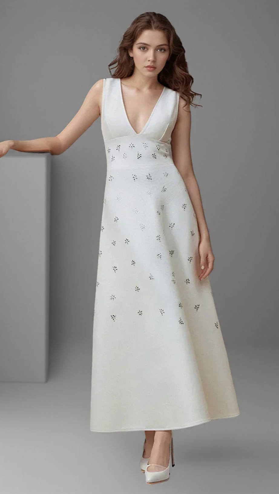 LILY DIAMOND V-NECK MIDI DRESS IN WHITE