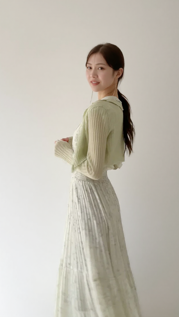 AIIZIE AUDREY SLEEVELESS PLEATED FLORAL MIDI DRESS IN MINT GREEN - product image