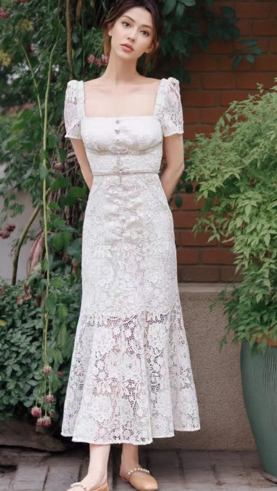 EMBROIDERED LACE MIDI DRESS IN CREAM