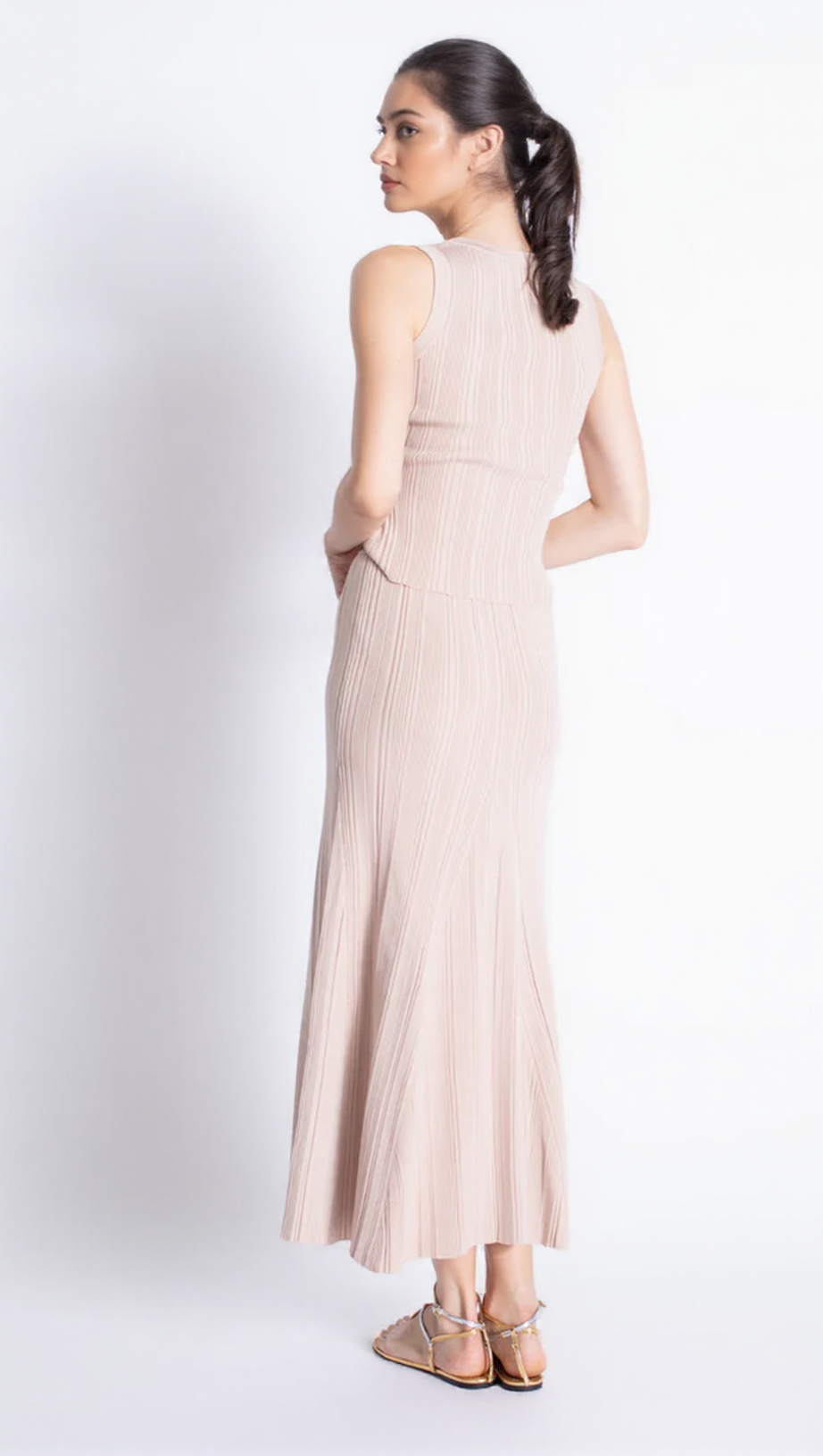 EARTHA SLEEVELESS KNITTED DRESS TOP SKIRT SET IN APRICOT