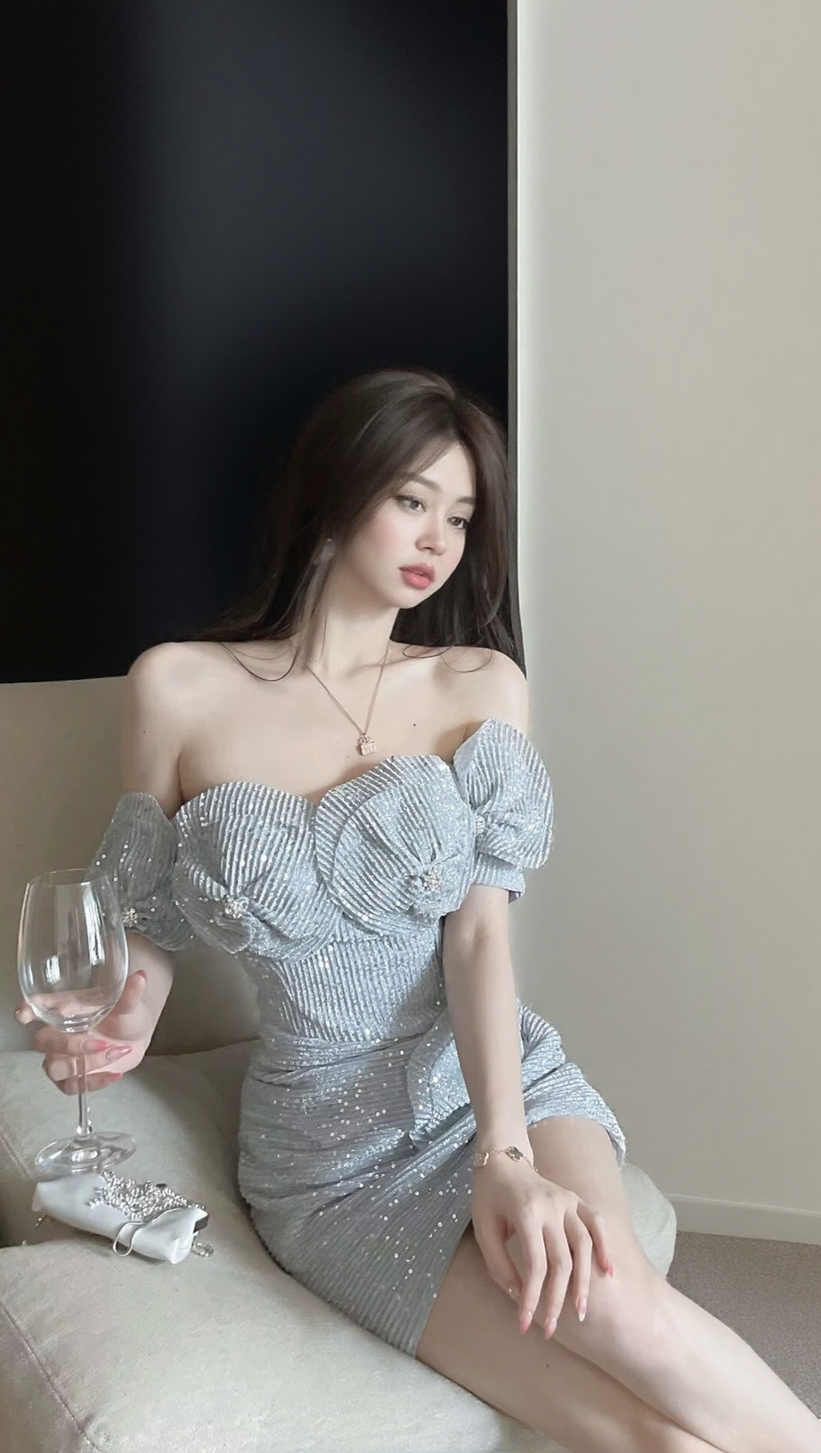 MINI ABITO MONOSPALLA SENZA SPALLINE LUCENTE