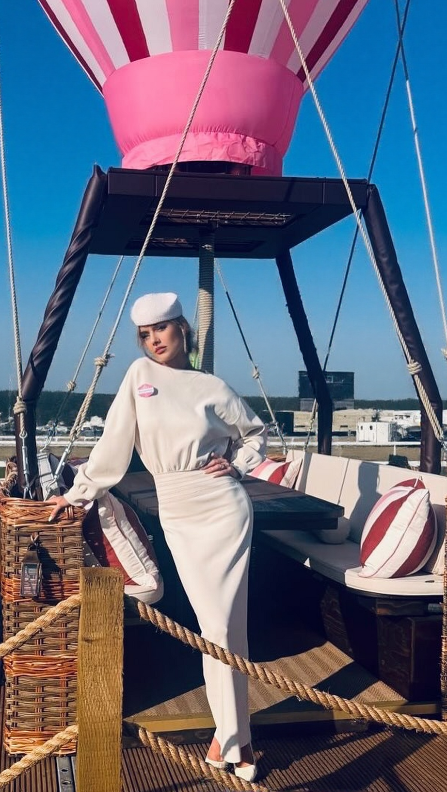 EDITH HIGH ELASTIC LONG HIP MAXI DRESS IN WHITE