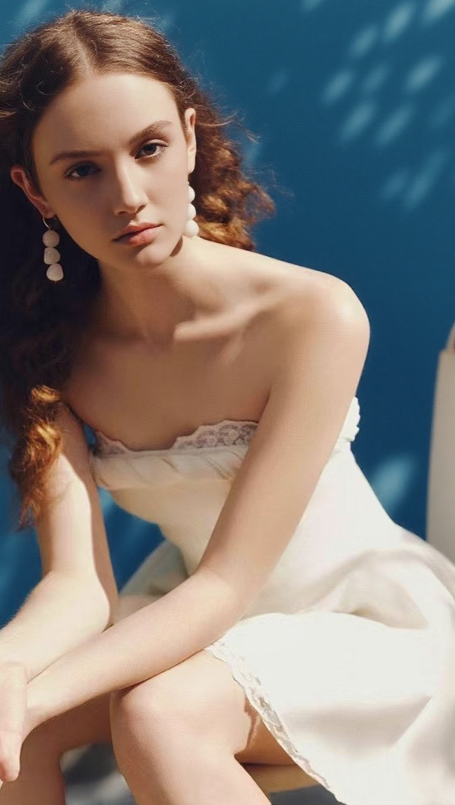 ABITO CORTO SENZA SPALLINE CON BORDI IN PIZZO SYLVIA BIANCO