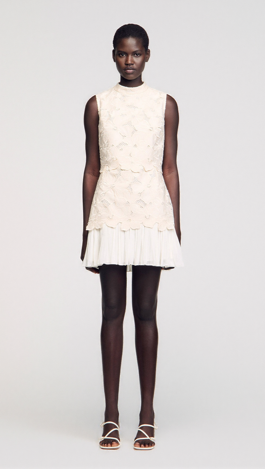 EMBROIDERY BACKLESS GUIPURE MINI DRESS IN ECUR