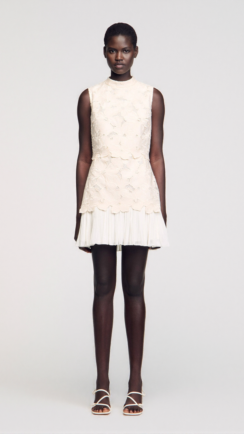 EMBROIDERY BACKLESS GUIPURE MINI DRESS IN ECUR