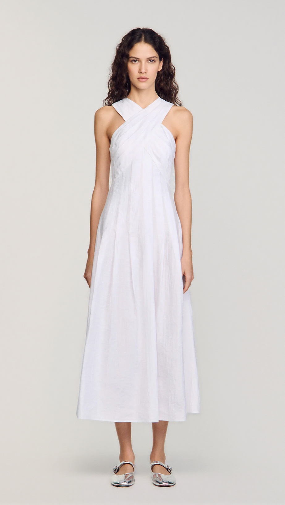 HIGH CROSSOVER V-NECK PLEATED MAXI DRESS IN WHITE