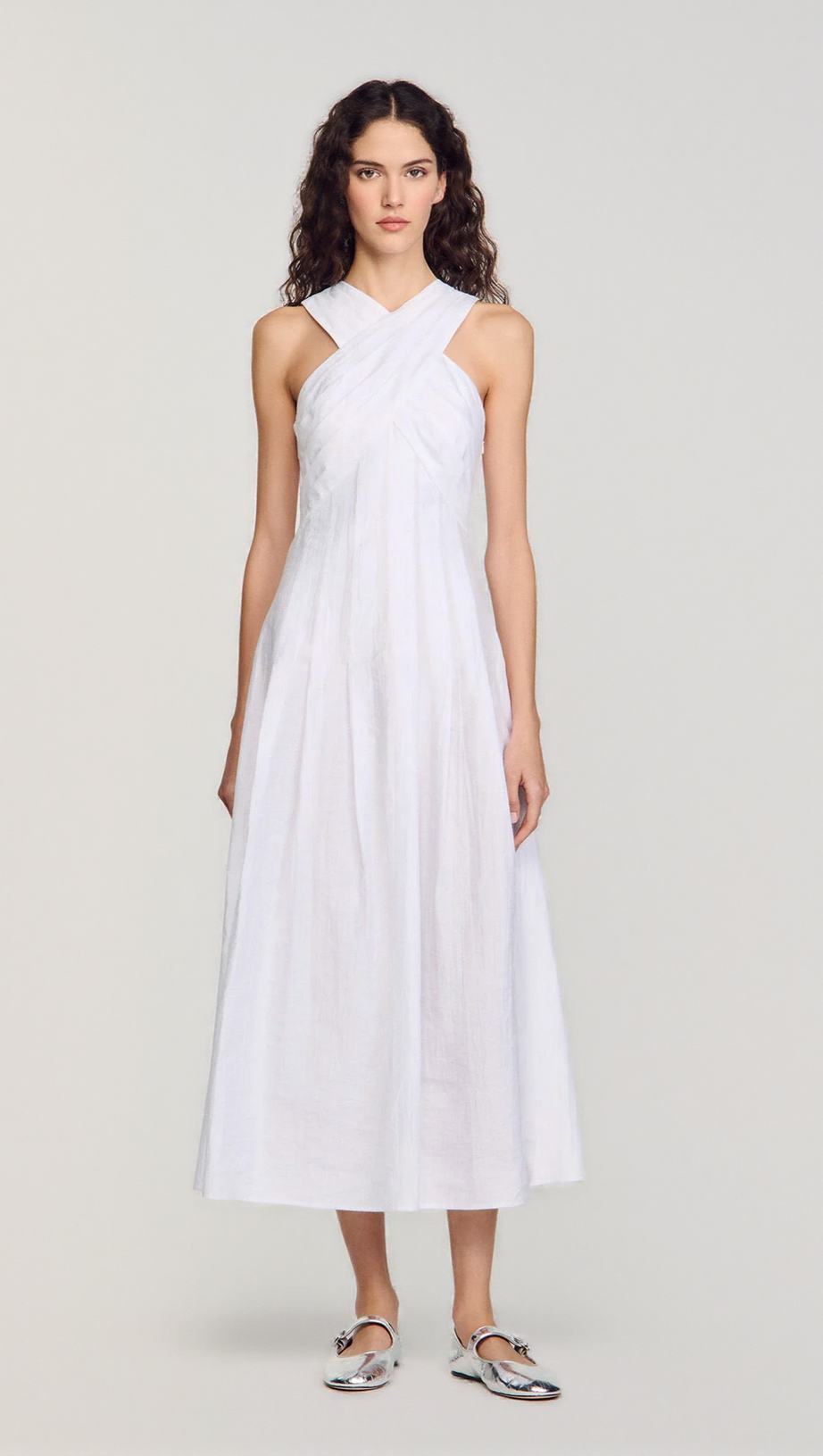 HIGH CROSSOVER V-NECK PLEATED MAXI DRESS IN WHITE