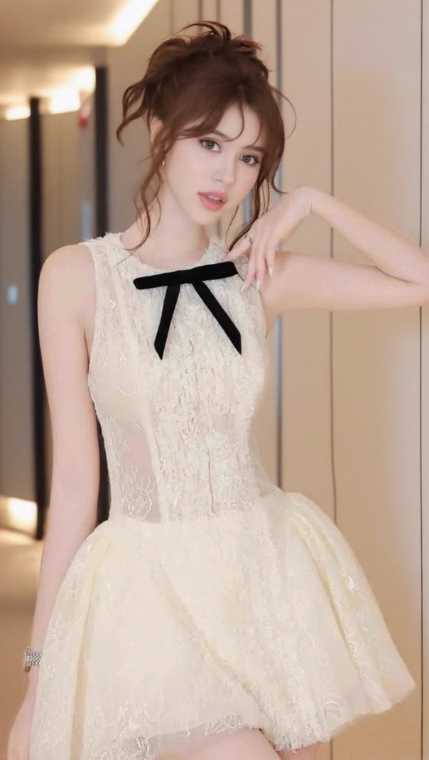 AIIZIE ELEANORE SLEEVELESS EMBROIDERED MINI DRESS IN GREEN - product image