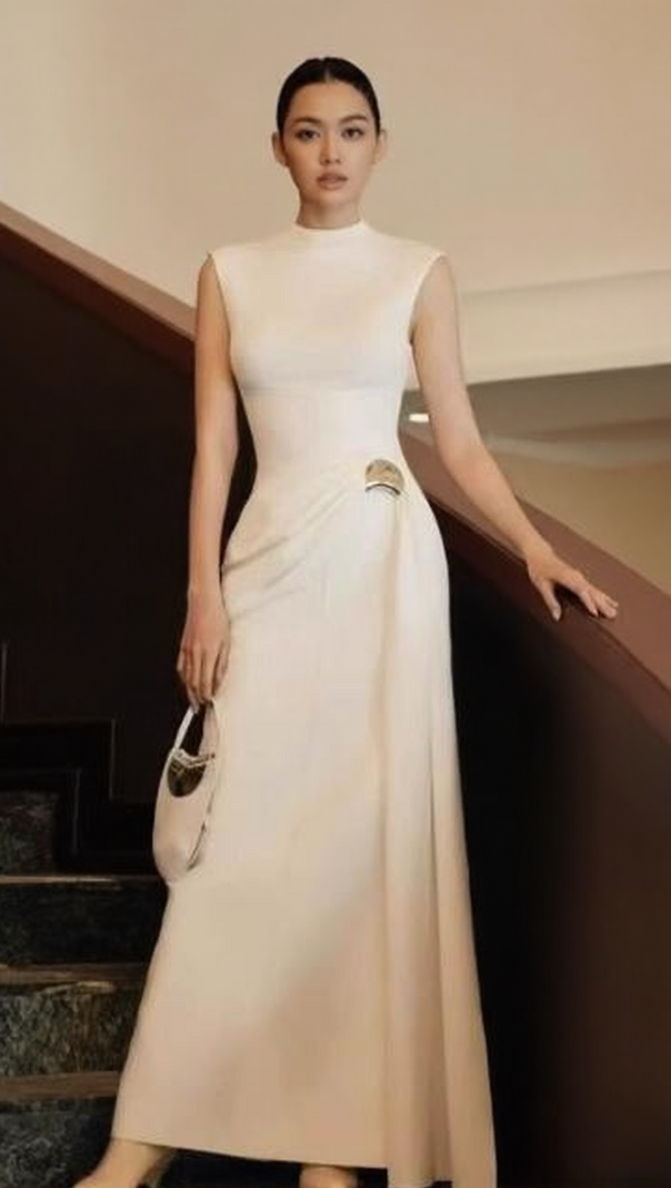 AIIZIE IMAN SLEEVELESS MOCK NECK MAXI DRESS - ELEGANT WHITE GOWN FOR SPECIAL OCCASIONS - product image