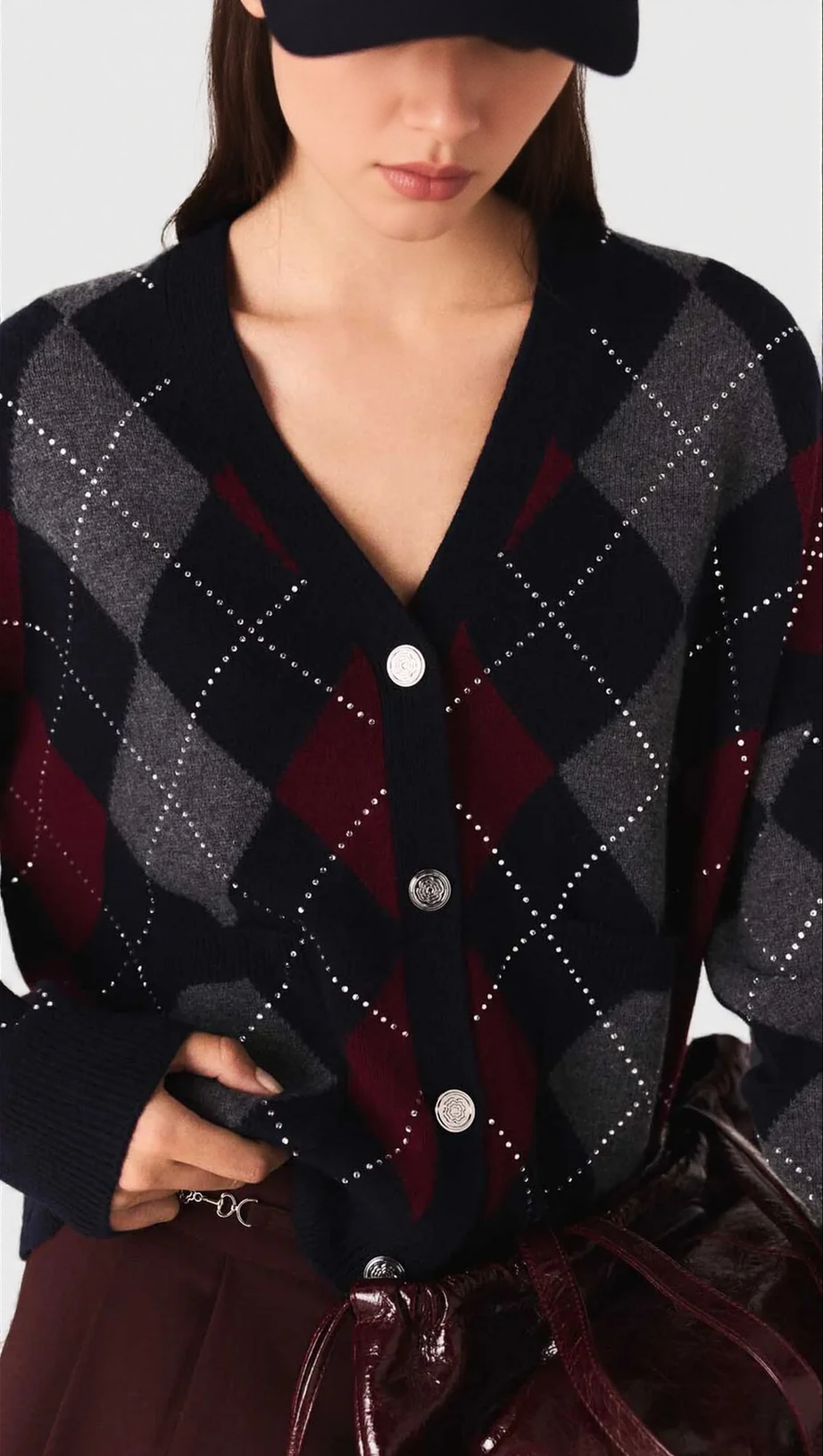 HOWELL CHIC ARGYLE CARDIGAN FOR WOMEN - TIMELESS KNIT WITH MODERN FLAIR