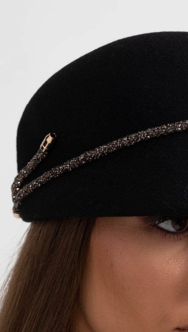 Short Brim Hat With Wrapped Detail - Black