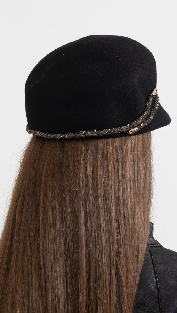 Short Brim Hat With Wrapped Detail - Black