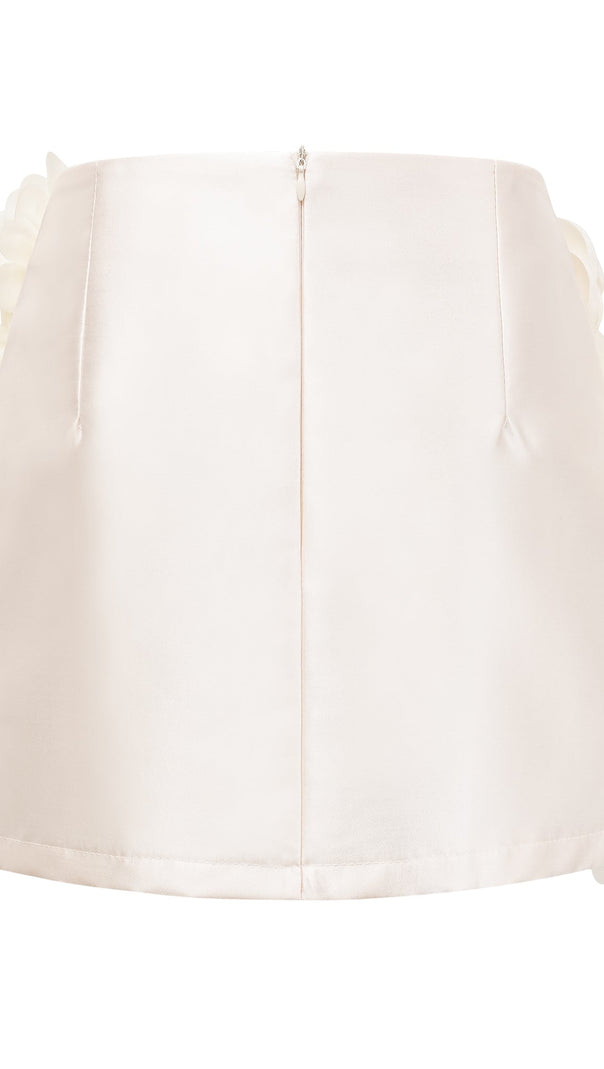 AIIZIE FAUX-FLOWER MINI SKIRT - product image