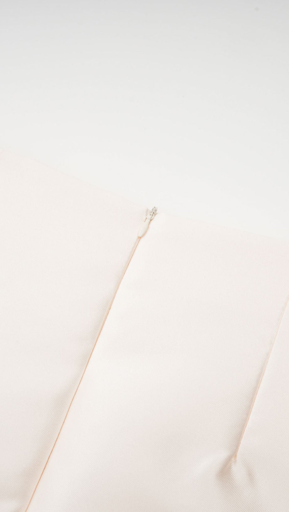 FAUX-FLOWER MINI SKIRT