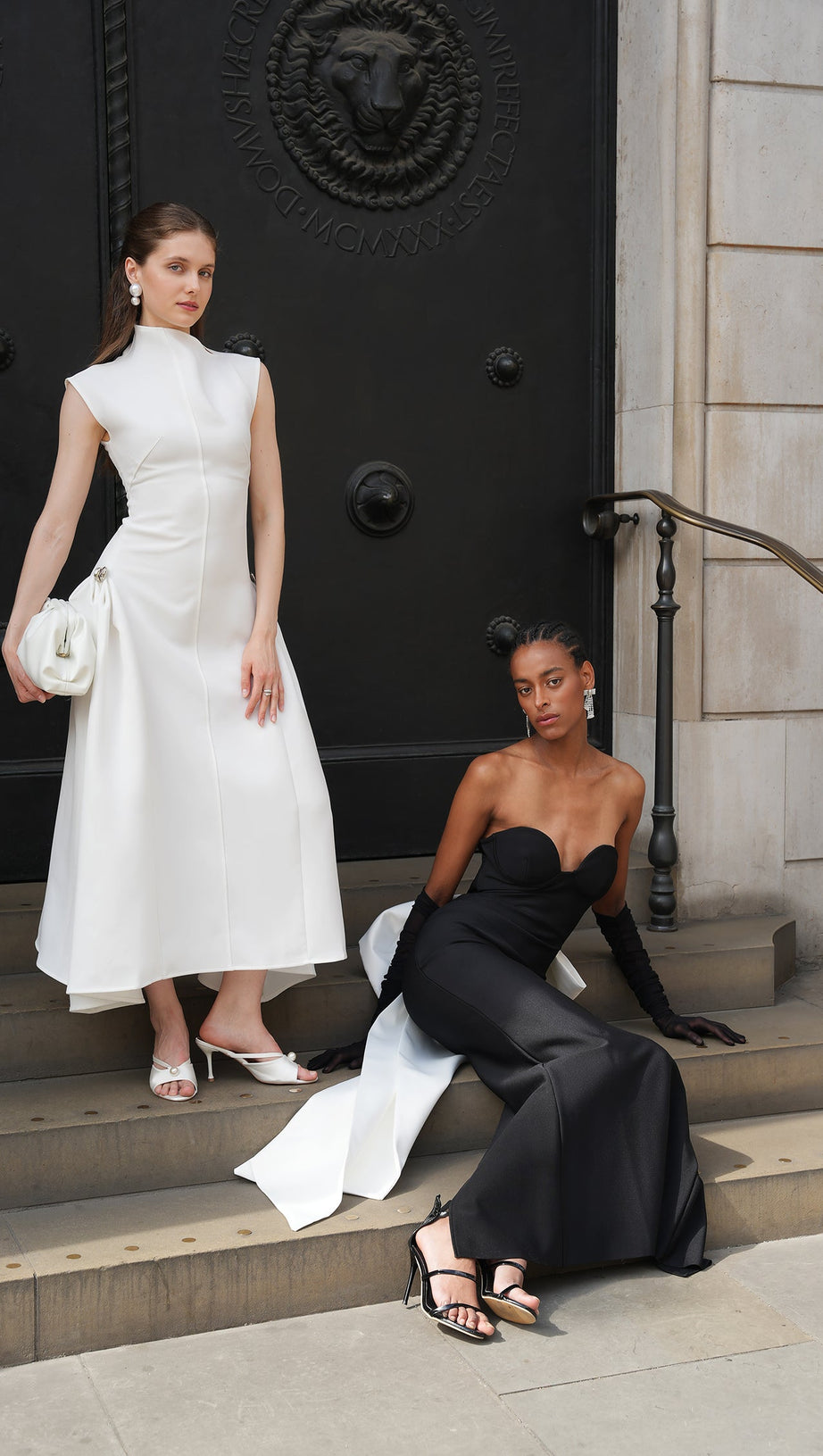 Paca Choker Sleeveless Maxi Dress