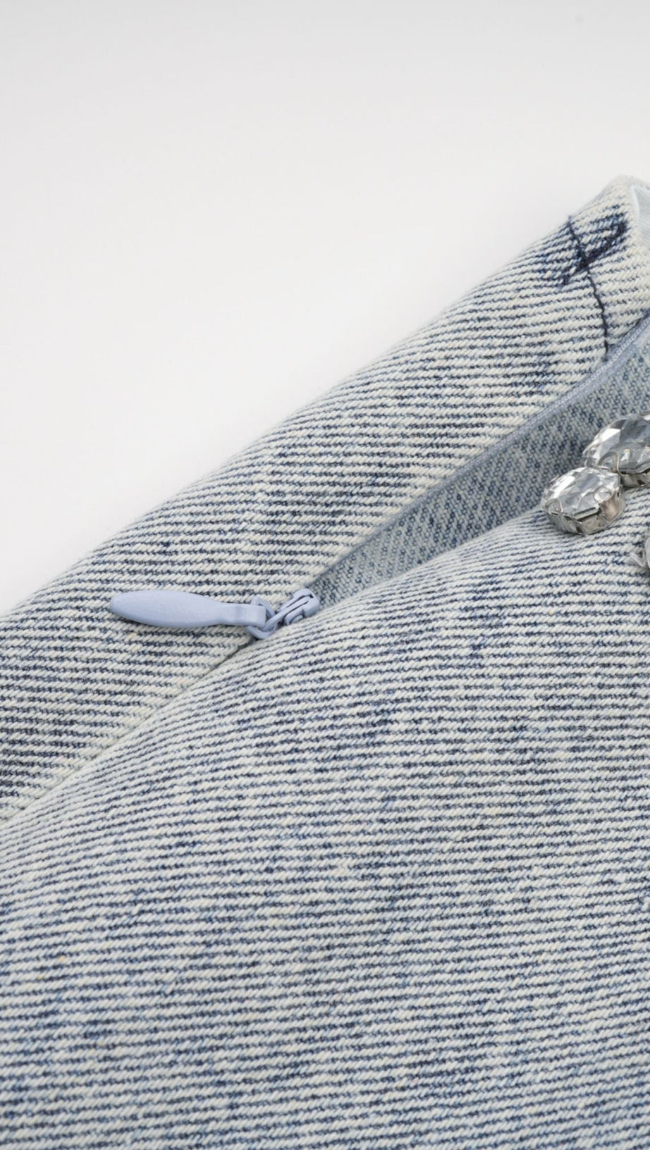 DAPHNÉ BLUE CRYSTAL SLEEVELESS DENIM MINI DRESS