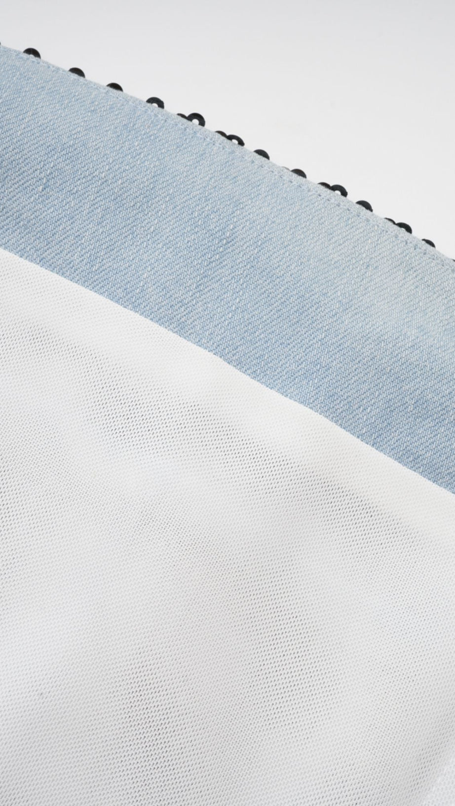 Mit Pailletten verziertes Bandeau-Minikleid von Gisèle 