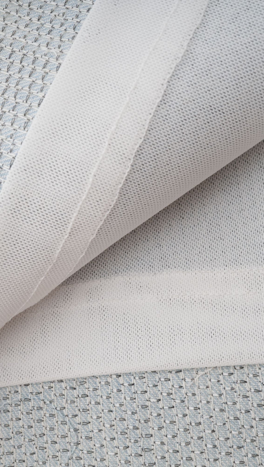 Mit Pailletten verziertes Bandeau-Minikleid von Gisèle 