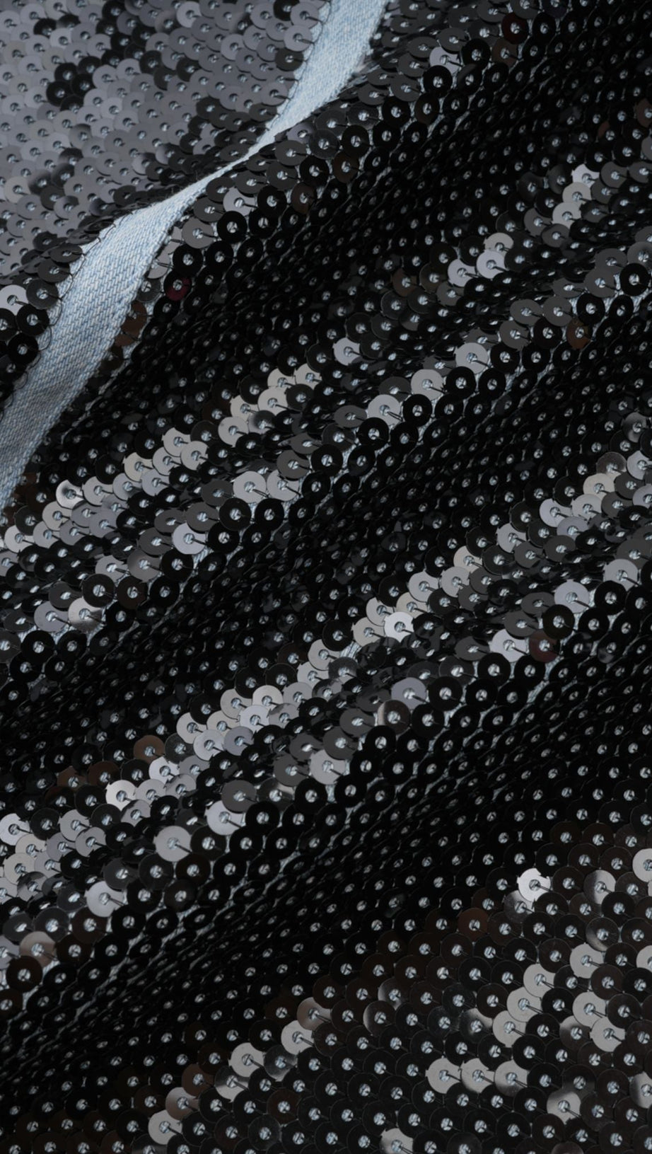 Mit Pailletten verziertes Bandeau-Minikleid von Gisèle 