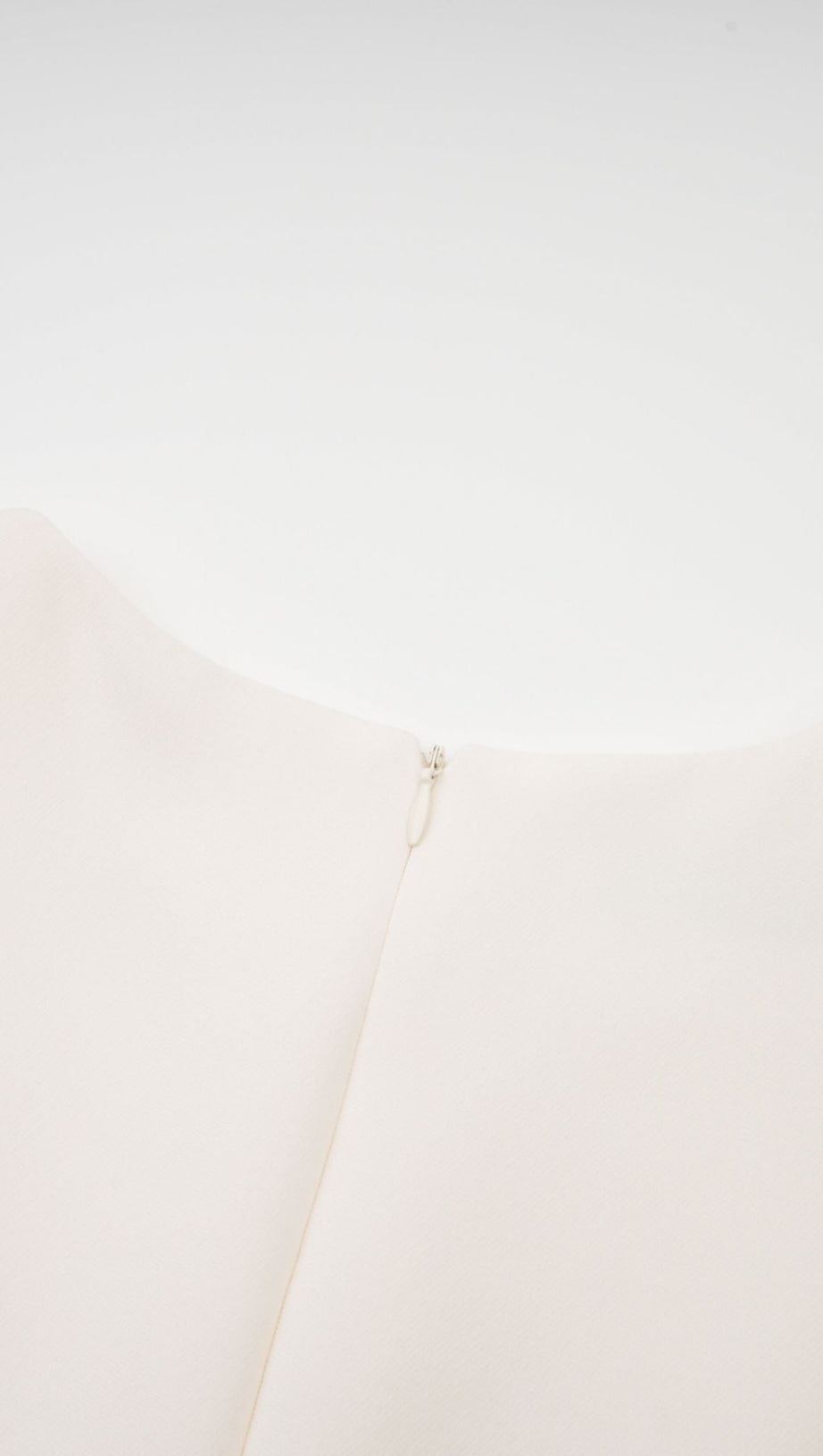 Cyrielle Minikleid mit Kristallverzierung 