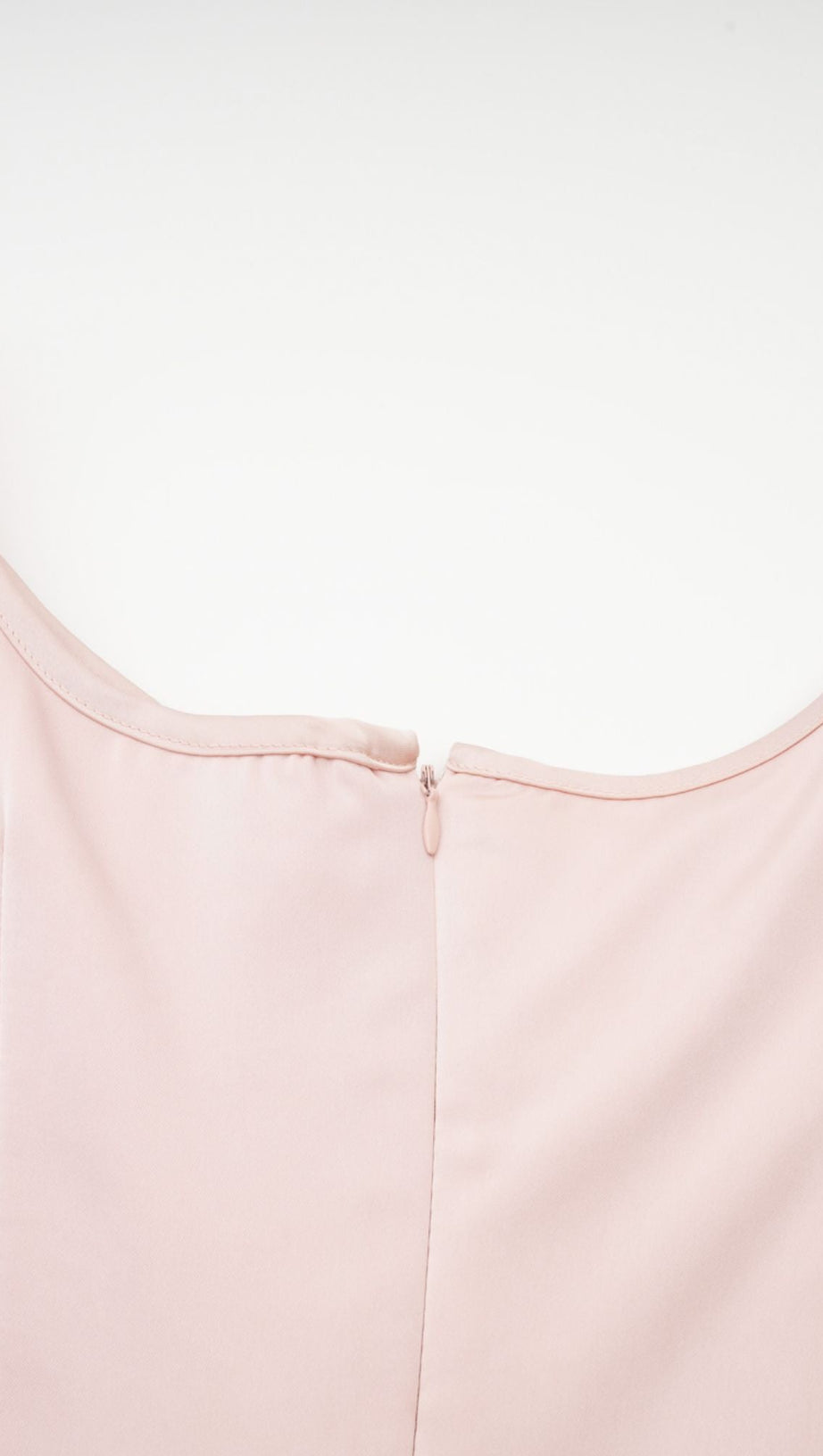 Axelle – Plissiertes Minikleid mit Kristallverzierung 