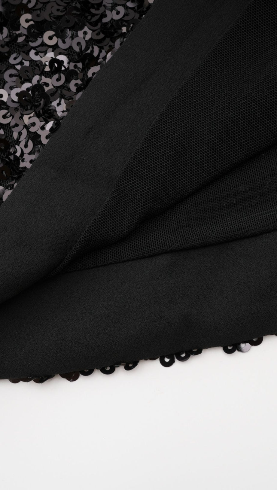 GIACCA CON PAILLETTES E CRAVATTA FRONTALE NERISSA