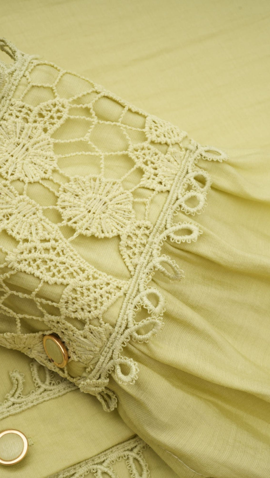 Passendes Set aus Hemd und Rock „Hélène“ mit Blumenstickerei 