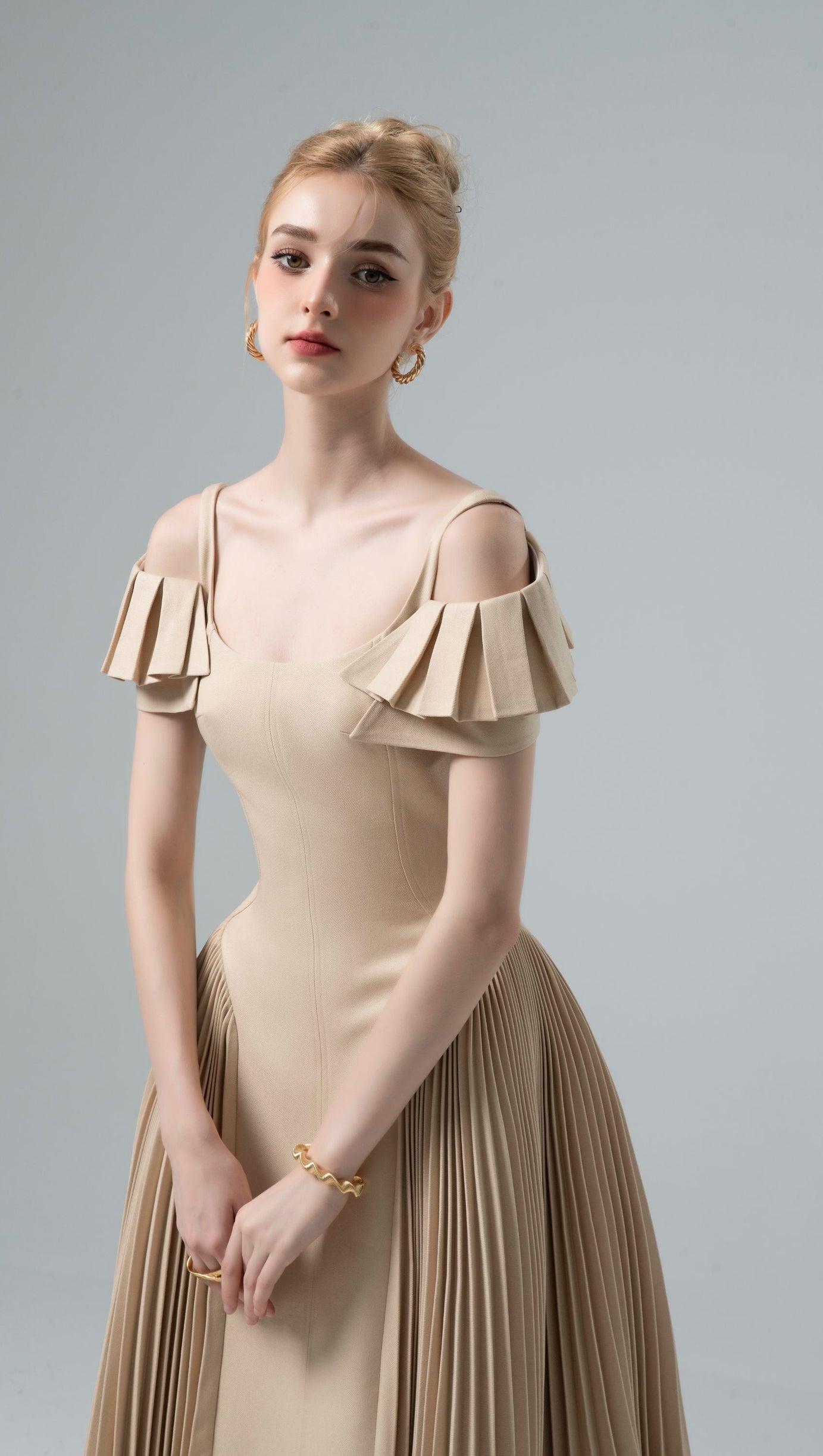 mandy Khaki Sapphi Off-shoulder Midi Dress