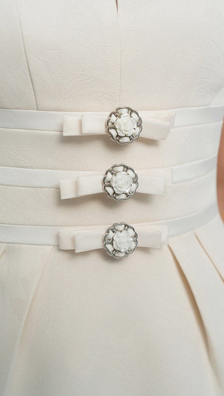 V-CUT NECKLINE MAXI DRESS IN BEIGE