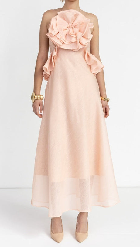 Aurora – Neckholder-Maxikleid mit Rüschen in Rosa