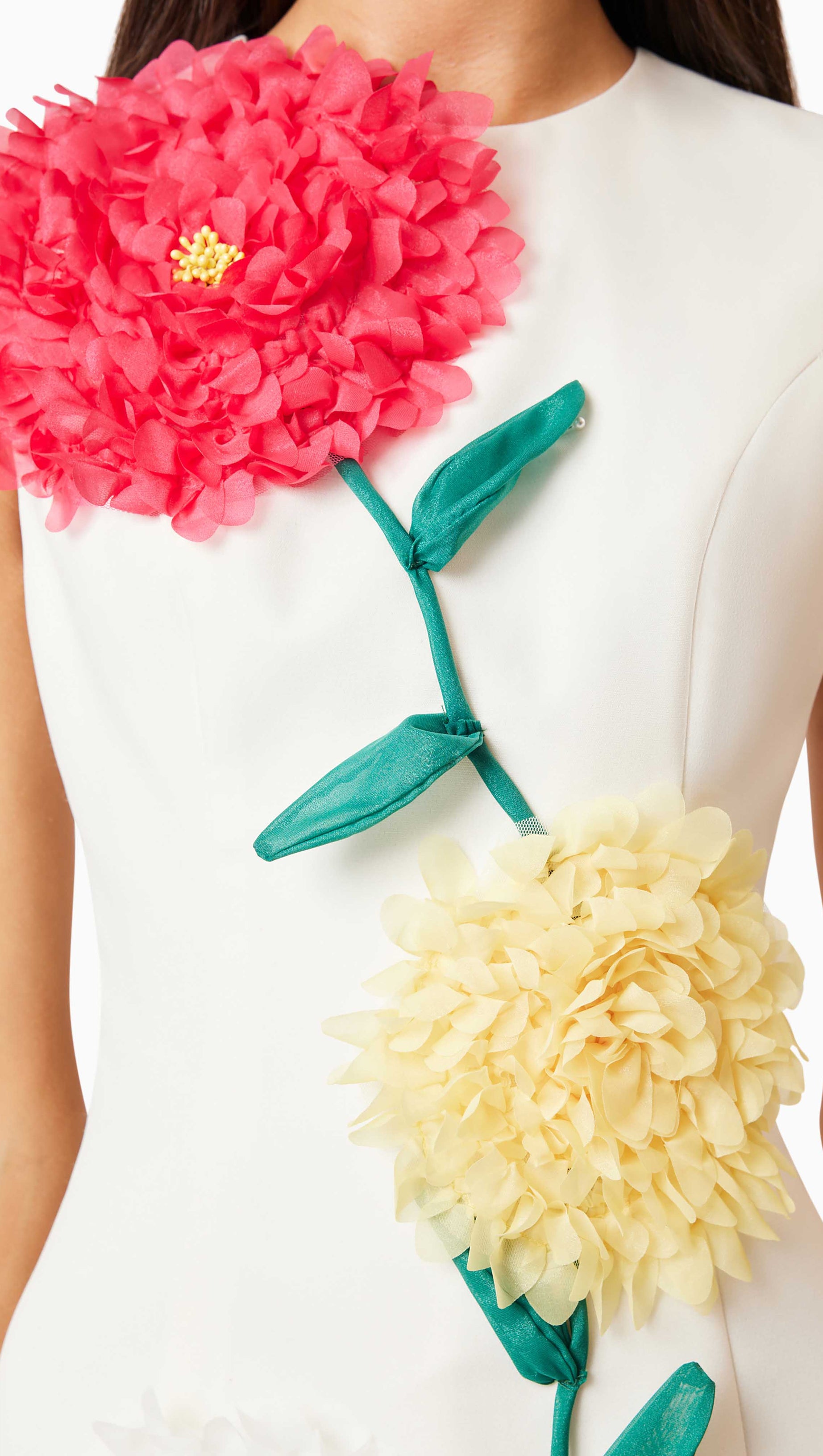 Minikleid mit Buttercup-Stickerei in Elfenbein