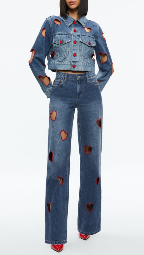 Elowen Jeans mit Herzstickerei und Cut-outs