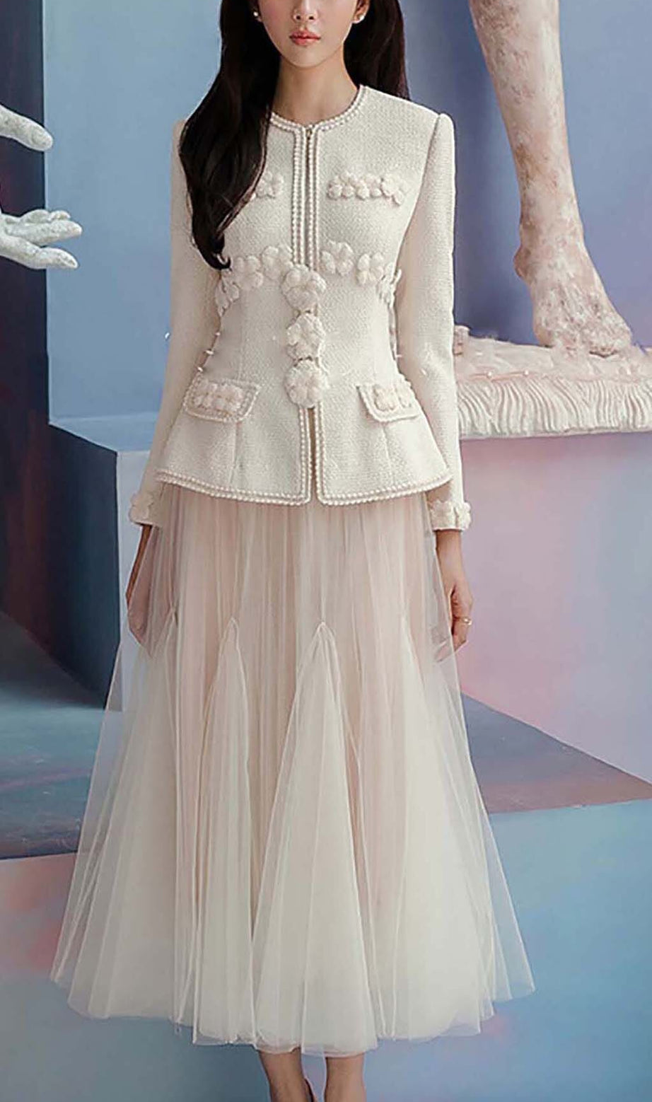 Zweiteiliges Set mit Blumenmuster und Drapierung in Creme