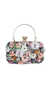 FLORAL ENBROIDERY CLUTCH - BLACK