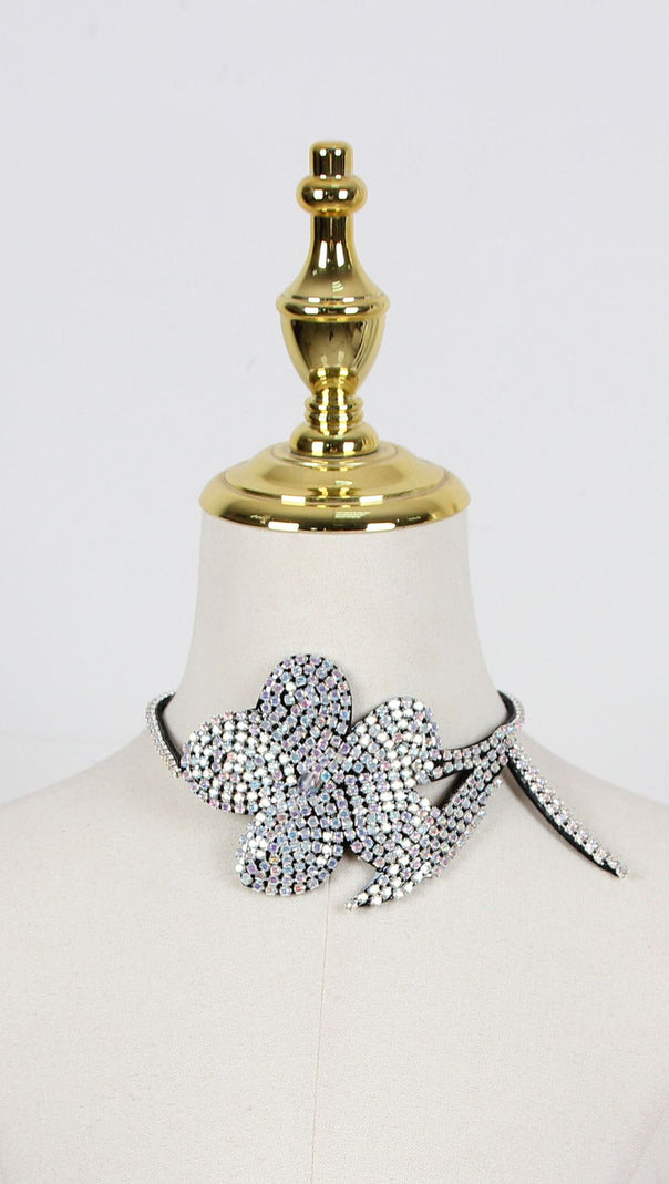 AIIZIE FLOWER DIAMOND NECKLACE - product image