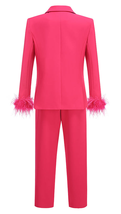 IRMA BLAZERANZÜGE MIT FEDERBESATZ IN ROSENROT