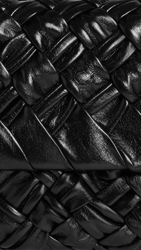 GIANA WEAVE SHOULDER BAG - BLACK