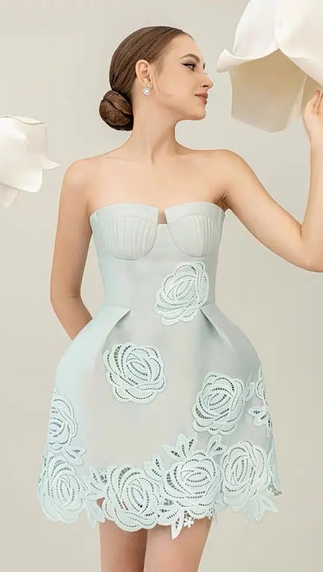 THERA MINIKLEID MIT BLUMENVERZIERUNG IN HELLBLAU