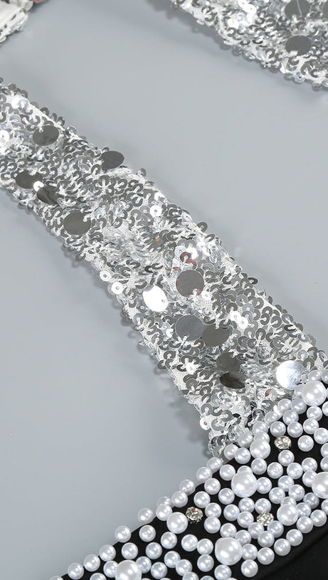 Neckholder-Maxikleid mit Perlen- und Kristallbesatz