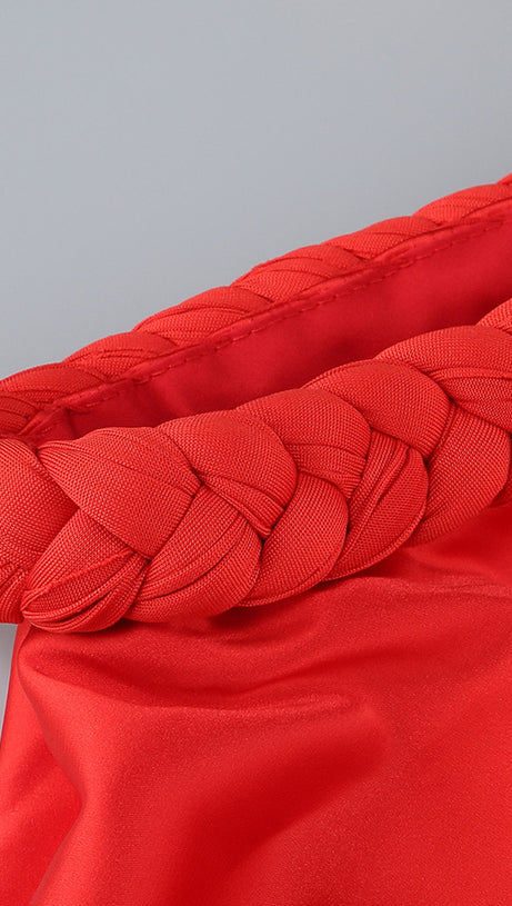 Neckholder-Maxikleid mit geflochtenem Drapierung in Rot