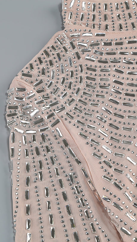 Neckholder-Kleid mit Kristallverzierung