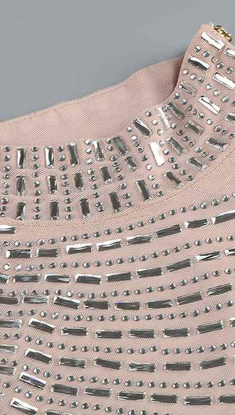 Neckholder-Kleid mit Kristallverzierung