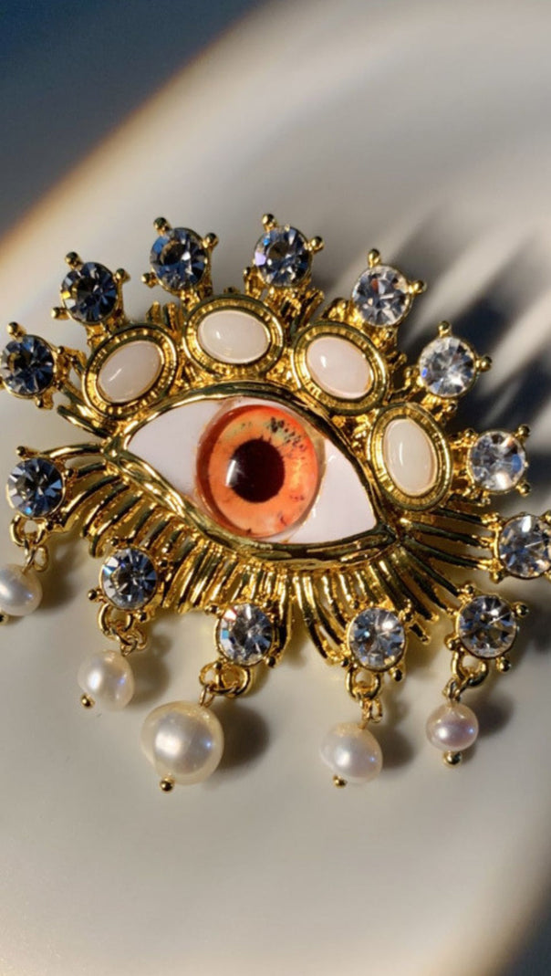 AIIZIE PEARL EMBELLIHSED EYE BROOCH - product image