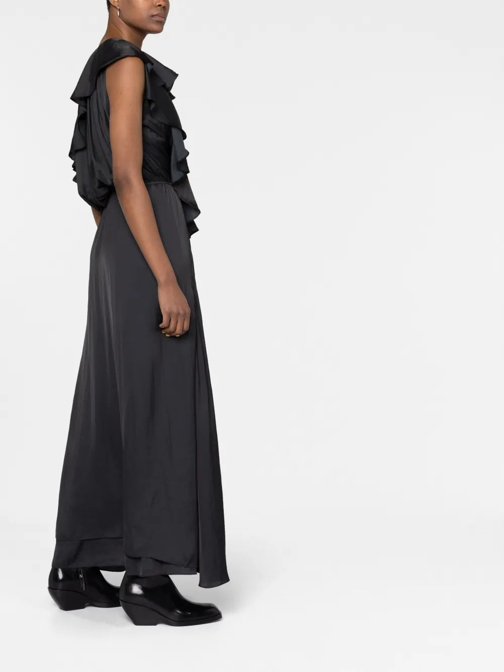 RUFFLED ONE-SHOULDER GOWN