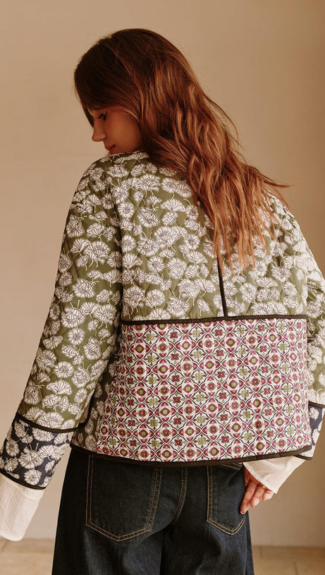MULTICOLOR FLORAL POCKET QUILTED COAT