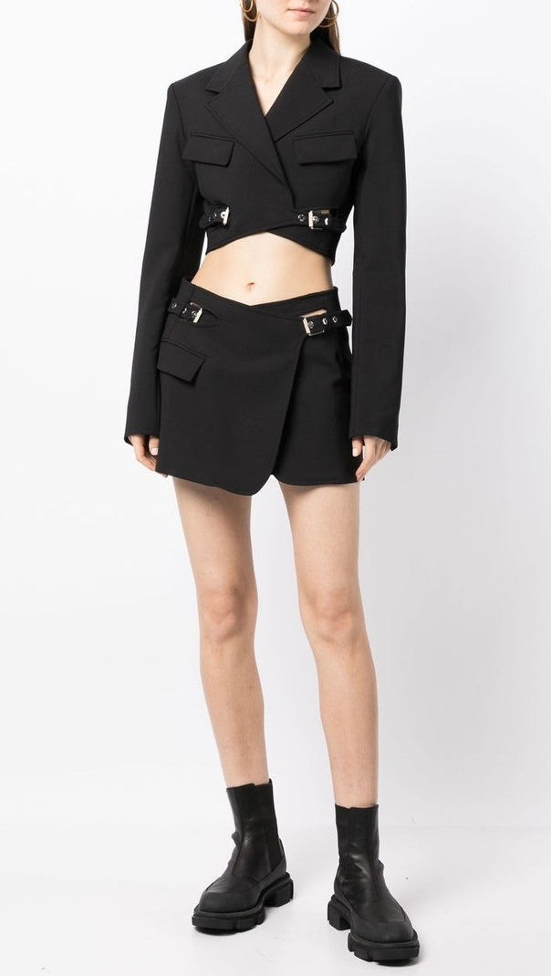 AIIZIE JAYLA CROPPED CUTOUT BLAZER IN BLACK - product image