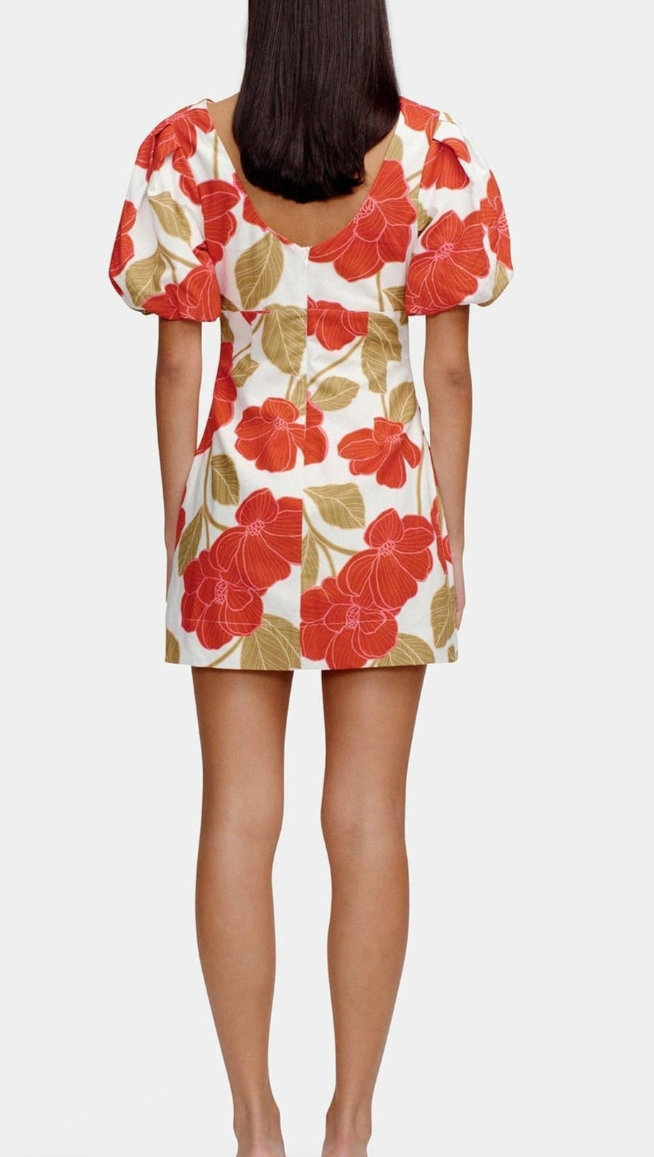 mehrfarbiges bedrucktes Minikleid aus geknittertem Leinen mit Puffärmeln